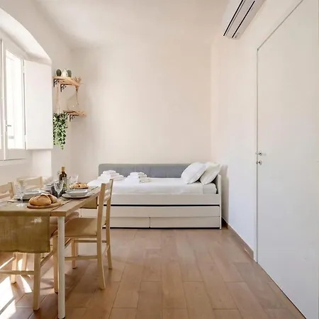 Vecchia Guest house