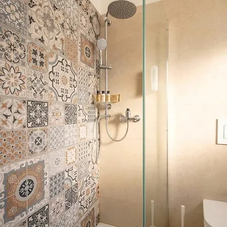 Vecchia 3*